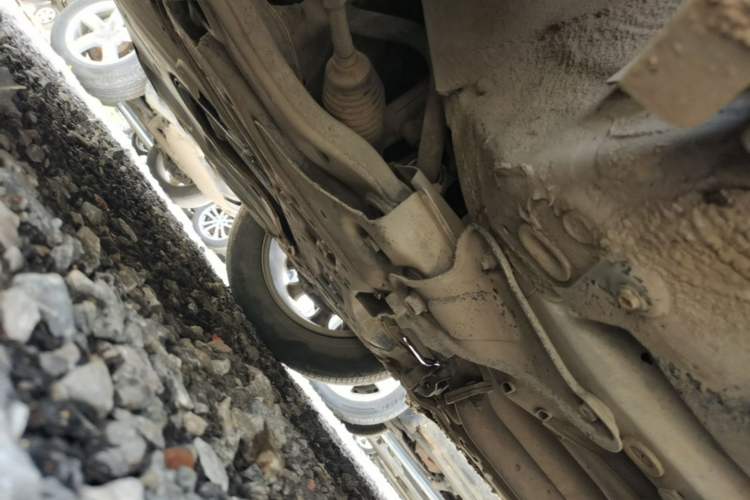 Used Kia Sorento 2013 2.2T 5-Seater Diesel Comfort Edition Chassis Front Left