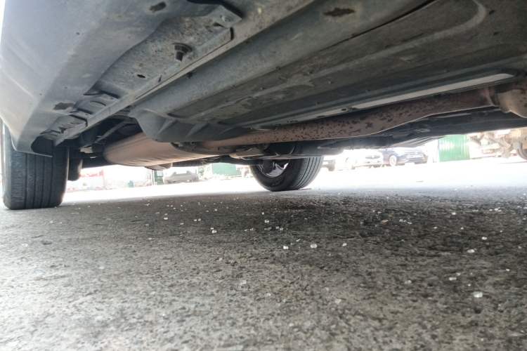 Used Kia Sorento 2013 2.4L 5-Seater Gasoline Comfort Version China IV Standard Chassis Front Right
