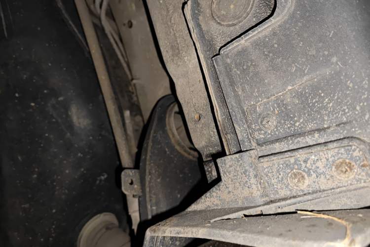 Used Kia Sorento 2013 2.2T 7-seat Diesel Luxury Edition Chassis Rear Left