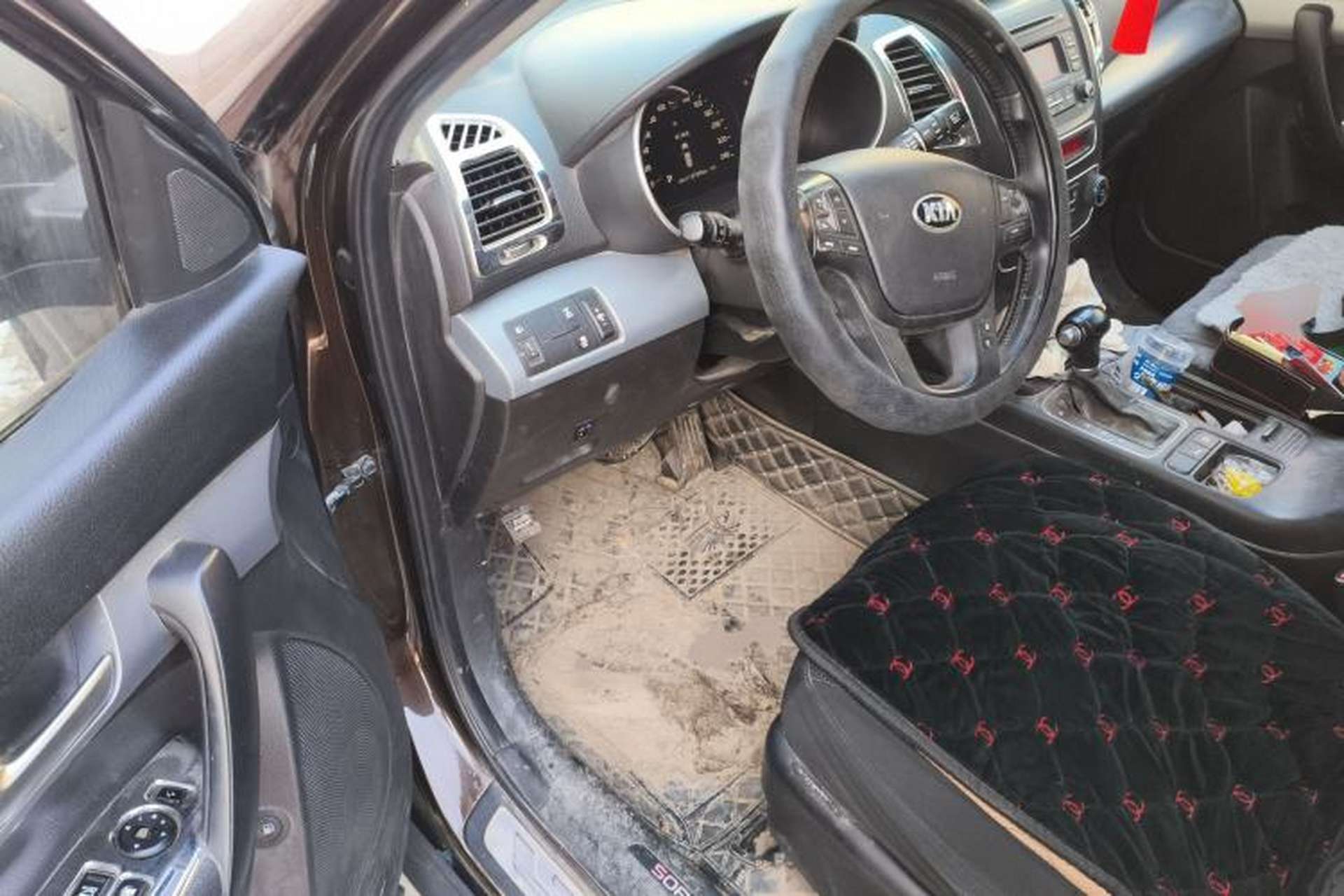 Used Kia Sorento 2013 2.4L 5-Seater Gasoline Comfort Version China IV Standard Driver Seat