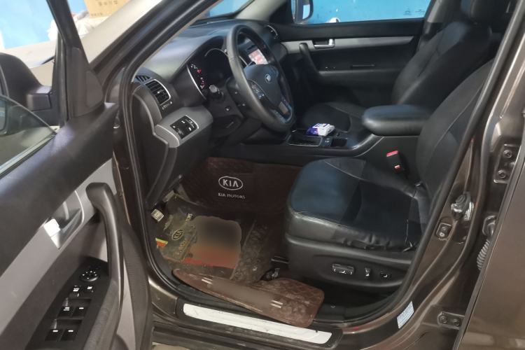 Used Kia Sorento 2013 2.4L 5-Seater Gasoline Comfort Edition Driver Seat