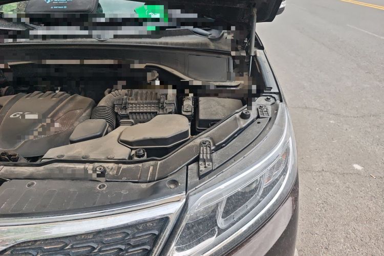 Used Kia Sorento 2013 2.4L 5-Seater Gasoline Comfort Version China IV Standard Engine Bay Left