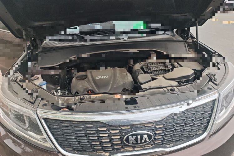 Used Kia Sorento 2013 2.4L 5-Seater Gasoline Comfort Version China IV Standard Engine Bay