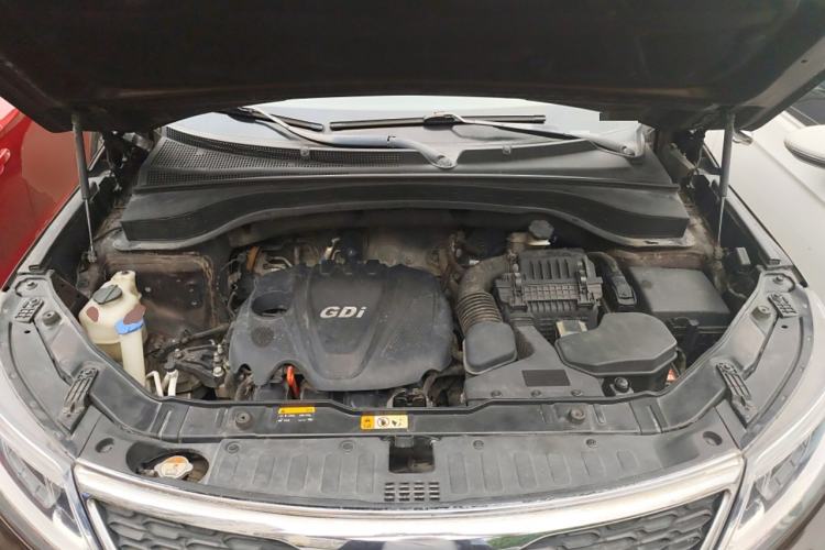 Used Kia Sorento 2013 2.4L 7-Seater Gasoline Luxury Version China IV Standard Engine Bay