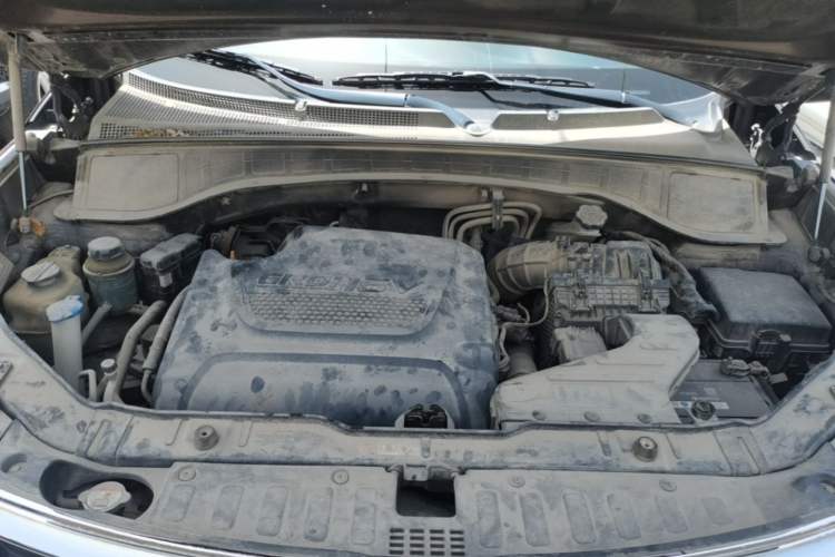 Used Kia Sorento 2013 2.2T 5-Seater Diesel Comfort Edition Engine Bay