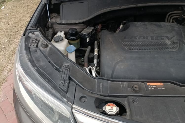 Used Kia Sorento 2013 2.2T 7-seat Diesel Luxury Edition Engine Bay Right