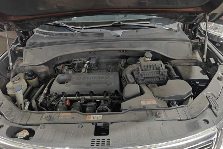 Used Kia Sorento 2013 2.4L 5-seat Gasoline Luxury Edition Engine Bay