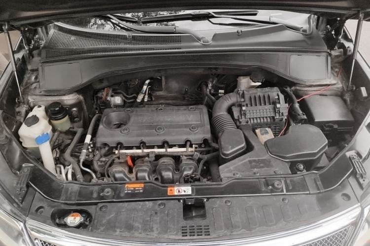 Used Kia Sorento 2013 2.4L 7-seat Gasoline Luxury Edition Engine Bay