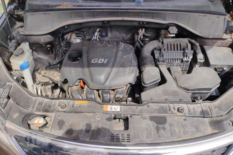 Used Kia Sorento 2013 2.4L 7-Seater Gasoline Comfort Edition China V Standard Engine Bay