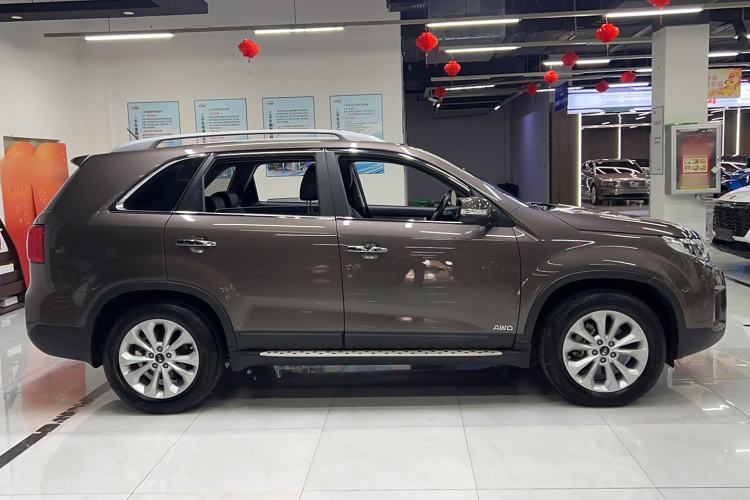 Used Kia Sorento 2013 2.4L 7-seat Gasoline Comfort Edition Exterior 2