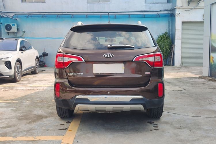 Used Kia Sorento 2013 2.4L 7-Seater Gasoline Comfort Version China IV Standard Exterior 3