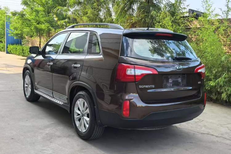 Used Kia Sorento 2013 2.4L 5-Seater Gasoline Comfort Version China IV Standard Exterior 3