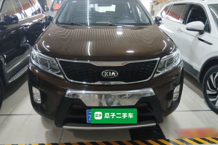 Used Kia Sorento 2013 2.2T 7-seat Diesel Comfort Edition Front
