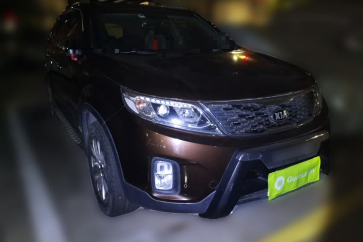 Used Kia Sorento 2013 2.4L 7-seat Gasoline Comfort Edition Front Right 45 Deg