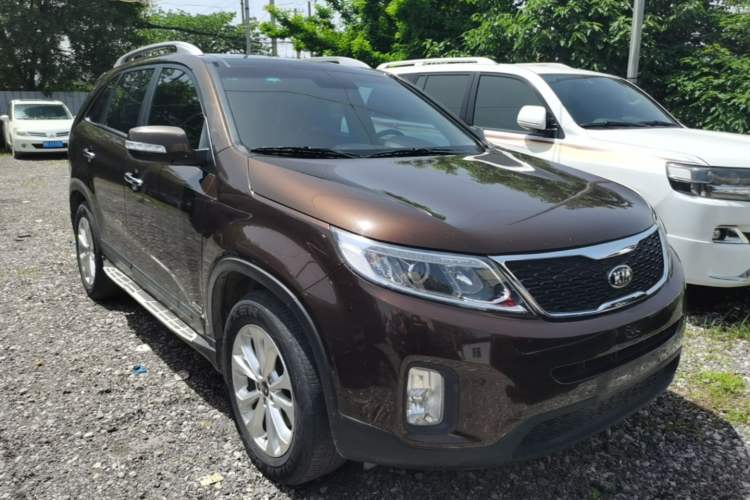 Used Kia Sorento 2013 2.2T 5-Seater Diesel Comfort Edition Front Right 45 Deg