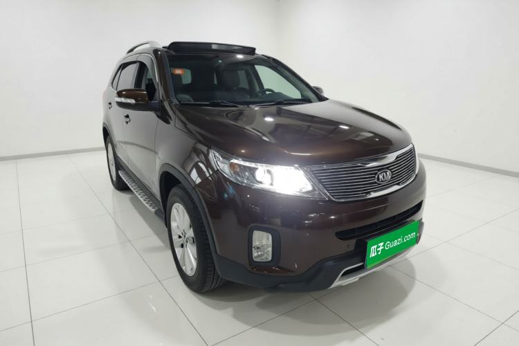 Used Kia Sorento 2013 2.4L 5-seat Gasoline Luxury Edition Front Right 45 Deg