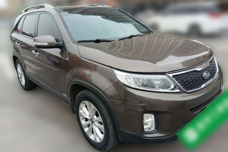 Used Kia Sorento 2013 2.2T 7-seat Diesel Luxury Edition Front Right 45 Deg
