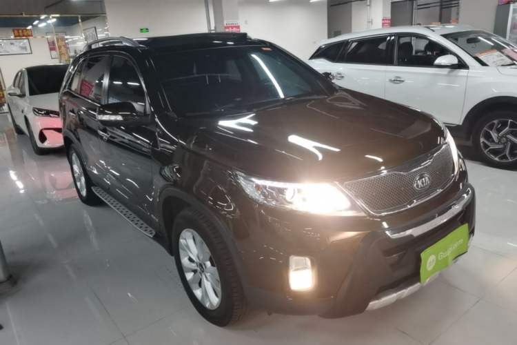 Used Kia Sorento 2013 2.2T 5-Seater Diesel Comfort Edition Front Right 45 Deg