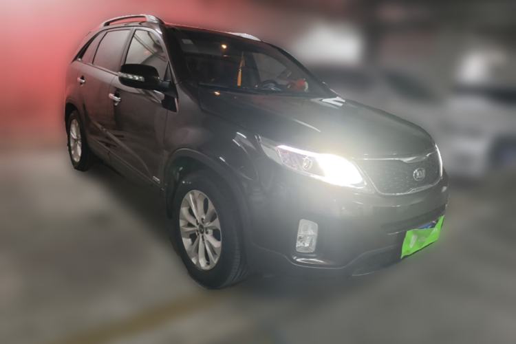 Used Kia Sorento 2013 2.4L 7-Seater Gasoline Luxury Version China IV Standard Front Right 45 Deg