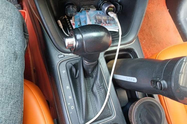 Used Kia Sorento 2013 2.4L 5-Seater Gasoline Comfort Version China IV Standard Gear Lever