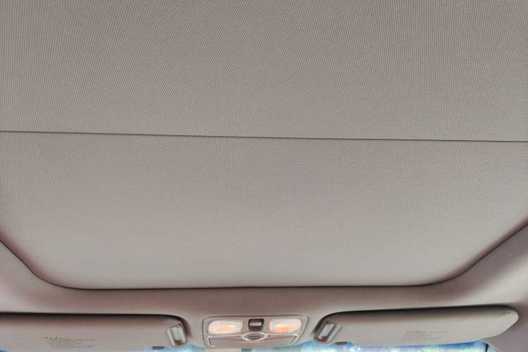 Used Kia Sorento 2013 2.4L 5-Seater Gasoline Comfort Version China IV Standard Headliner