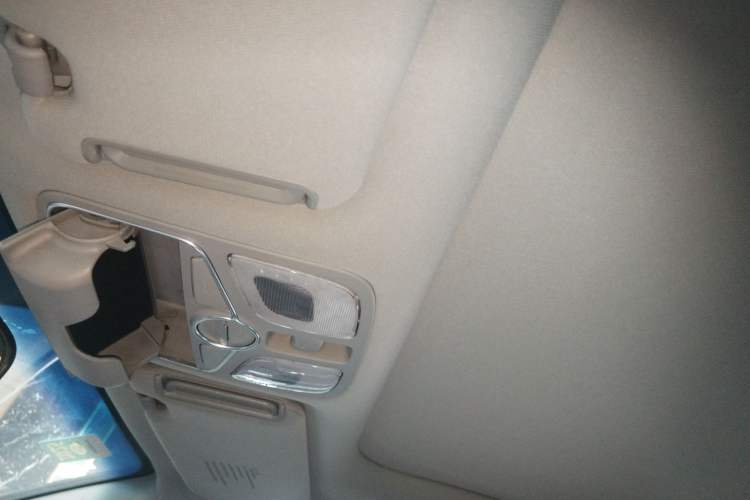 Used Kia Sorento 2013 2.2T 7-seat Diesel Comfort Edition Headliner