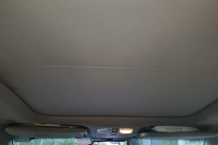 Used Kia Sorento 2013 2.4L 7-seat Gasoline Luxury Edition Headliner