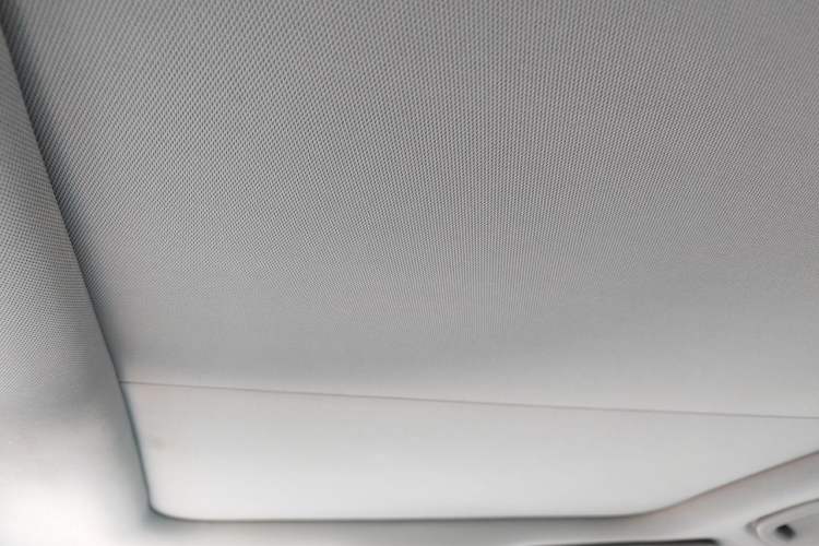 Used Kia Sorento 2013 2.4L 7-Seater Gasoline Comfort Edition China V Standard Headliner
