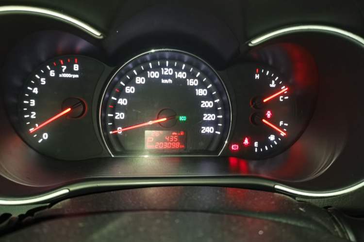 Used Kia Sorento 2013 2.4L 7-seat Gasoline Comfort Edition Instrument Cluster
