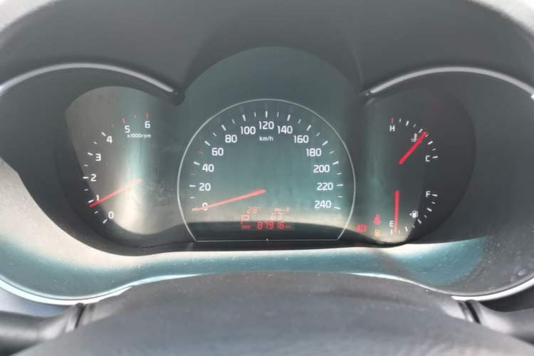 Used Kia Sorento 2013 2.2T 5-Seater Diesel Comfort Edition Instrument Cluster