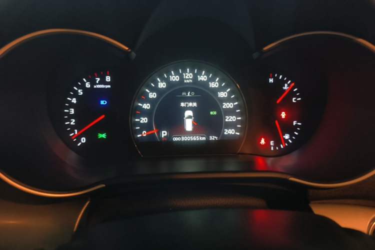 Used Kia Sorento 2013 2.4L 7-Seater Gasoline Luxury Version China IV Standard Instrument Cluster