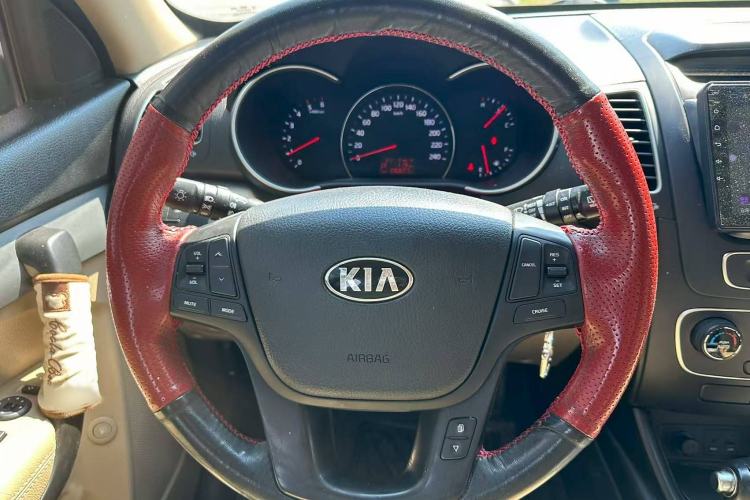 Used Kia Sorento 2013 2.2T 7-seat Diesel Comfort Edition Interior 2