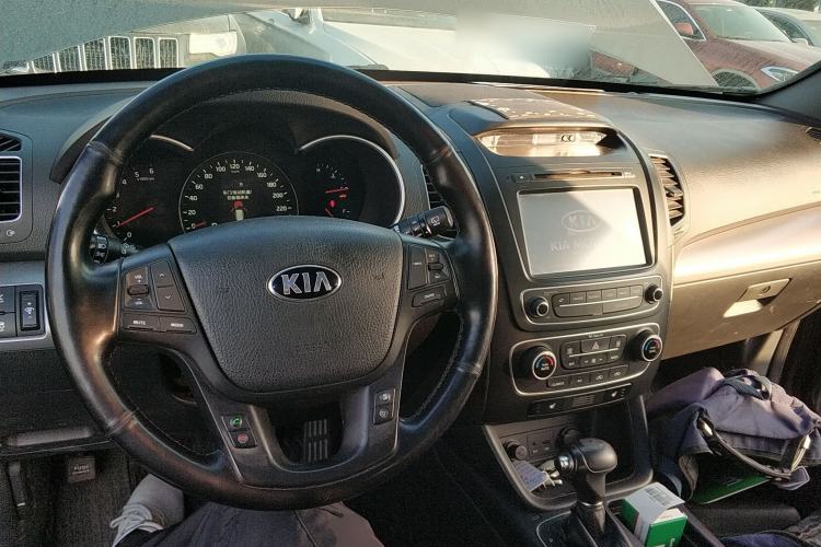 Used Kia Sorento 2013 2.2T 5-Seater Diesel Luxury Edition Interior 2