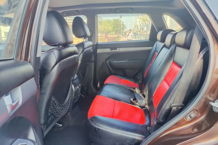 Used Kia Sorento 2013 2.4L 7-Seater Gasoline Comfort Version China IV Standard Interior 6