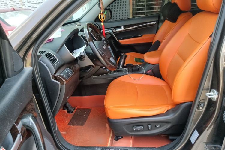 Used Kia Sorento 2013 2.4L 5-Seater Gasoline Comfort Version China IV Standard Left Front Seat