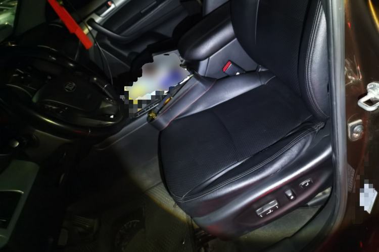 Used Kia Sorento 2013 2.4L 7-seat Gasoline Comfort Edition Left Front Seat