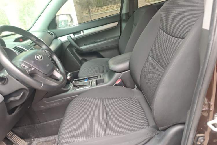 Used Kia Sorento 2013 2.4L 5-Seater Gasoline Comfort Version China IV Standard Left Front Seat