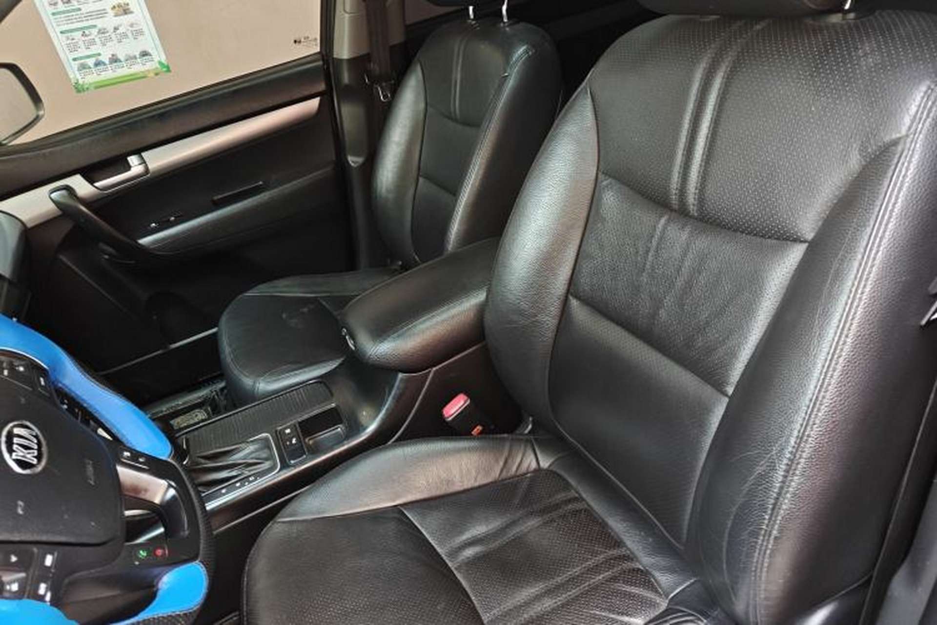 Used Kia Sorento 2013 2.4L 5-seat Gasoline Luxury Edition Left Front Seat