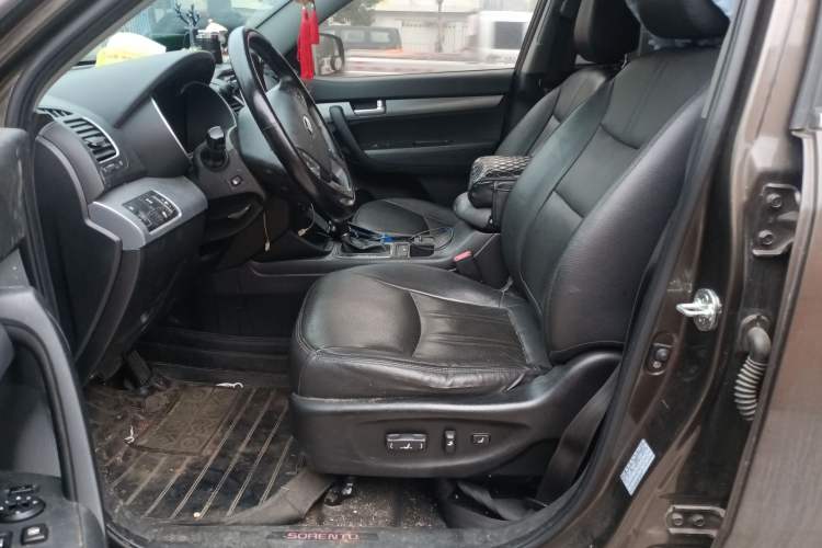 Used Kia Sorento 2013 2.2T 7-seat Diesel Luxury Edition Left Front Seat