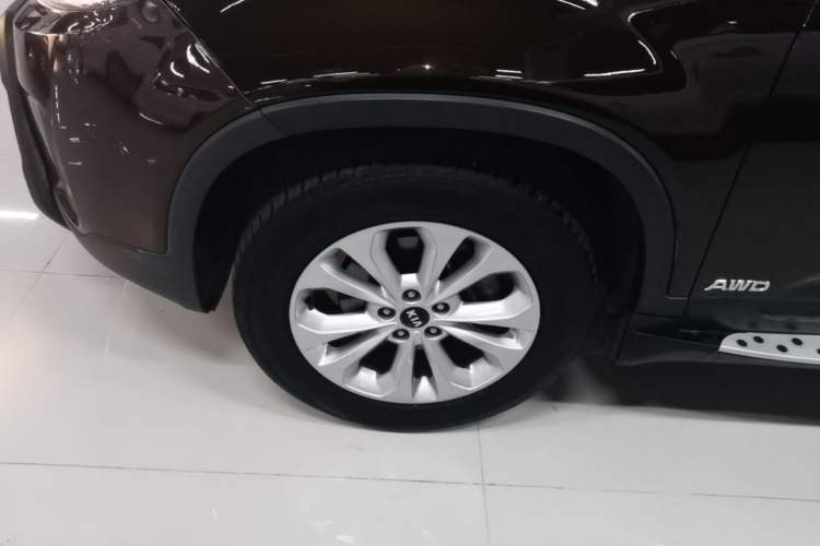 Used Kia Sorento 2013 2.2T 5-Seater Diesel Comfort Edition Left Front Wheel Hub