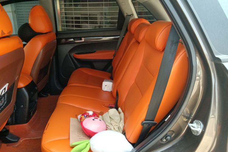 Used Kia Sorento 2013 2.4L 5-Seater Gasoline Comfort Version China IV Standard Left Rear Seat