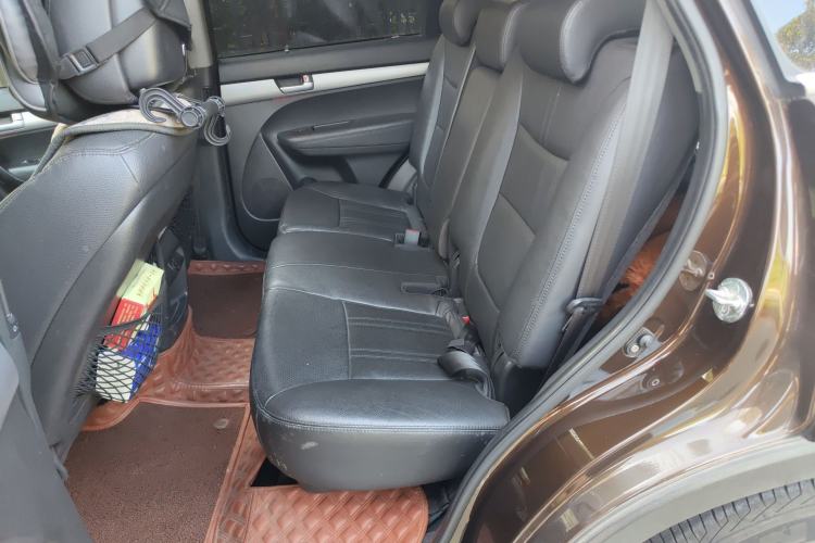 Used Kia Sorento 2013 2.4L 7-Seater Gasoline Luxury Version China IV Standard Left Rear Seat