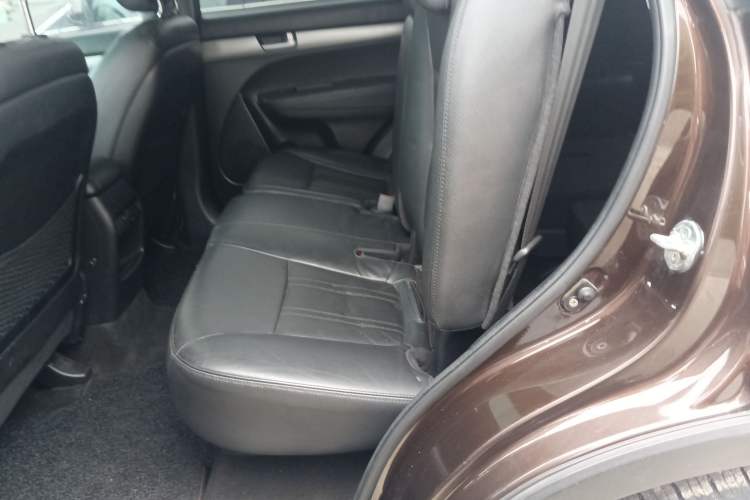 Used Kia Sorento 2013 2.2T 7-seat Diesel Luxury Edition Left Rear Seat