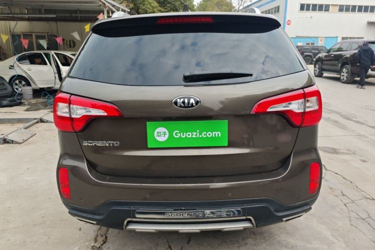 Used Kia Sorento 2013 2.4L 7-Seater Gasoline Luxury Version China IV Standard Rear