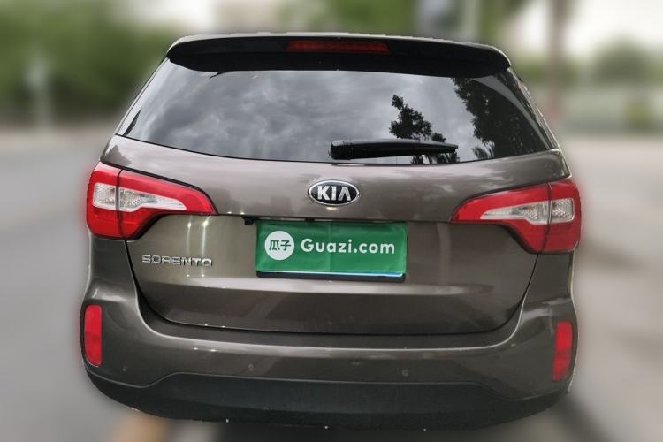 Used Kia Sorento 2013 2.4L 7-seat Gasoline Luxury Edition Rear