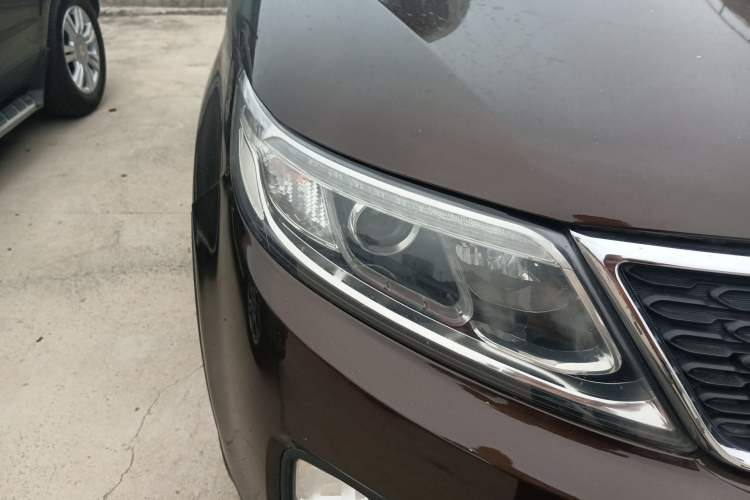 Used Kia Sorento 2013 2.2T 7-seat Diesel Luxury Edition Right Front Headlight