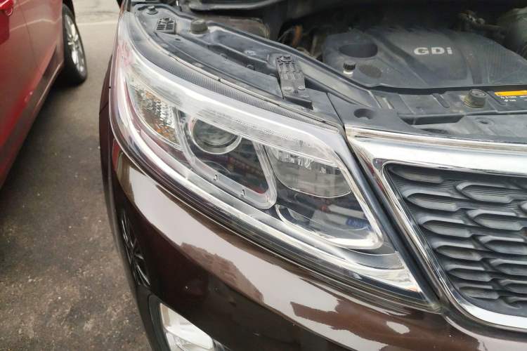 Used Kia Sorento 2013 2.4L 7-Seater Gasoline Luxury Version China IV Standard Right Front Headlight