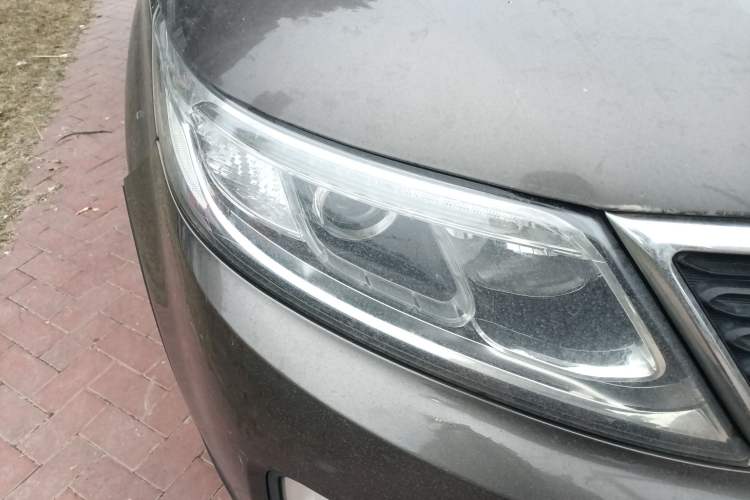 Used Kia Sorento 2013 2.2T 7-seat Diesel Luxury Edition Right Front Headlight