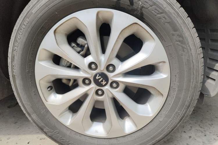 Used Kia Sorento 2013 2.4L 7-Seater Gasoline Comfort Version China IV Standard