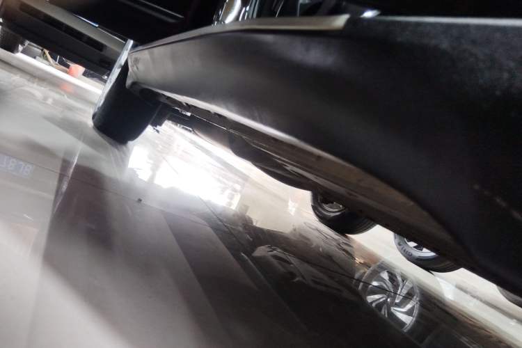 Used Kia Sorento 2013 2.2T 7-seat Diesel Comfort Edition Right Side Sill
